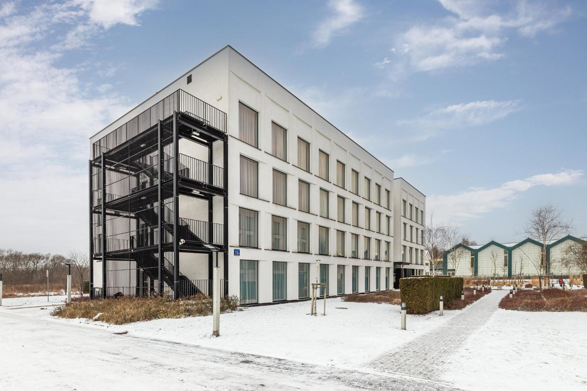 Superapart Wilanow Ministudio, Medicover, Swiatynia Opatrznosci Varşova Dış mekan fotoğraf